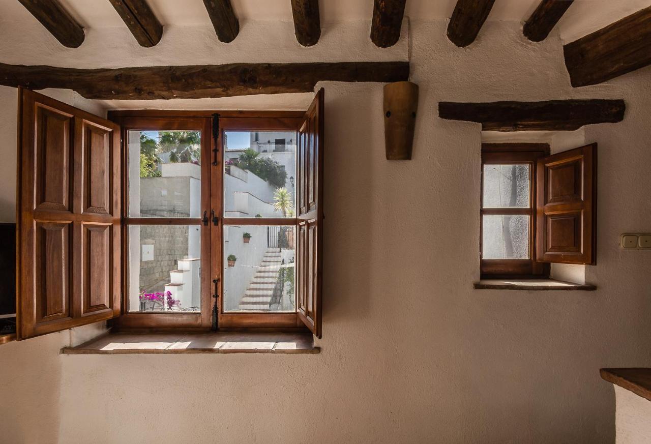 Casa Luna - 16Th Century Traditional Spanish Village House Pinos del Valle Exterior photo