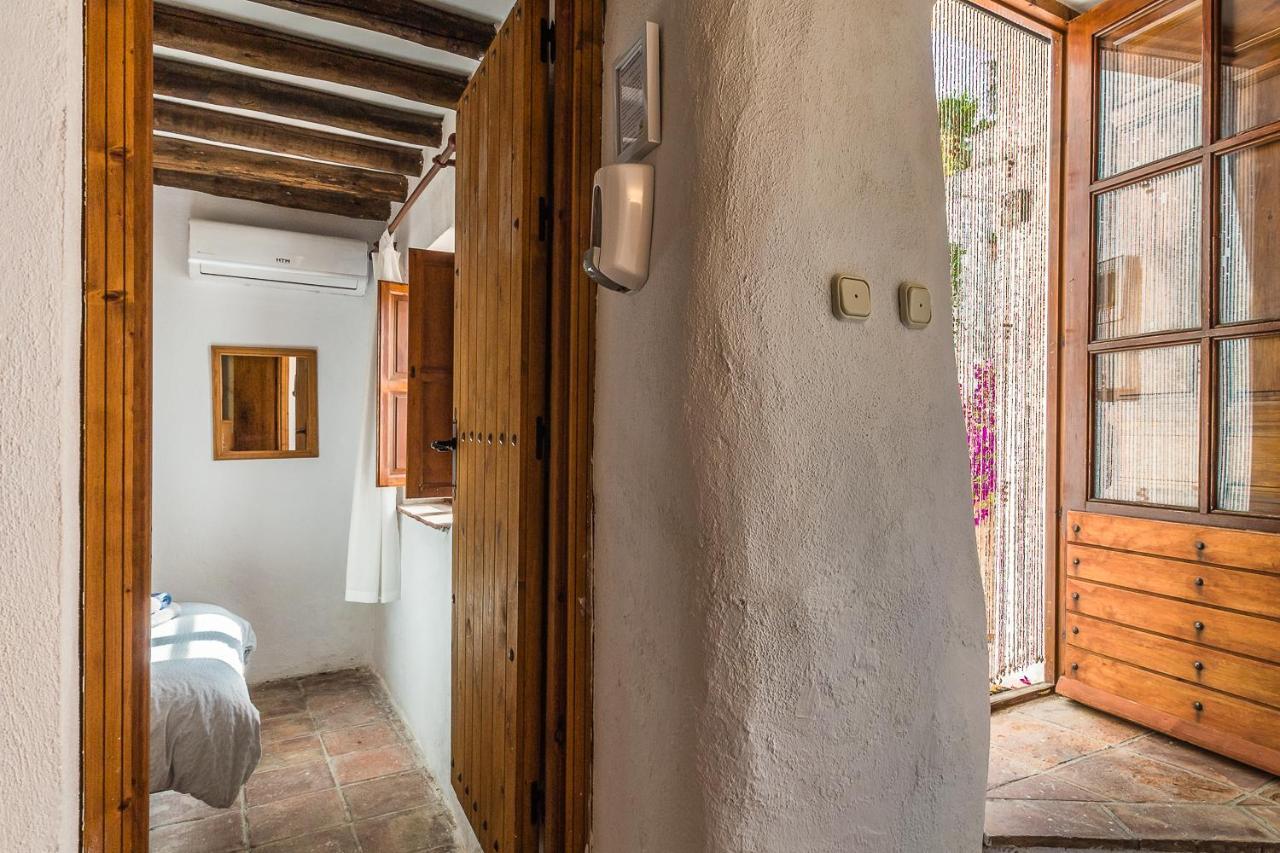 Casa Luna - 16Th Century Traditional Spanish Village House Pinos del Valle Exterior photo